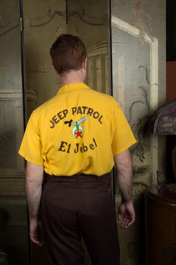 Bold Vintage 1950s Men's Rayon JEEP PATROL El Jebel Shriner's Bowling Shirt in Yellow with Chain Stitch