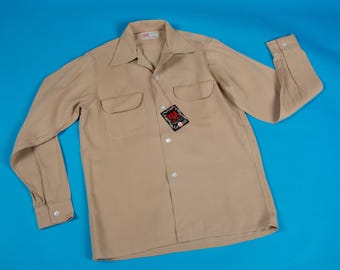 Vintage 1940s BVD Deadstock Rayon Gabardine Flap Pocket Long Sleeve Shirt in Tan UNWORN NOS Size Small