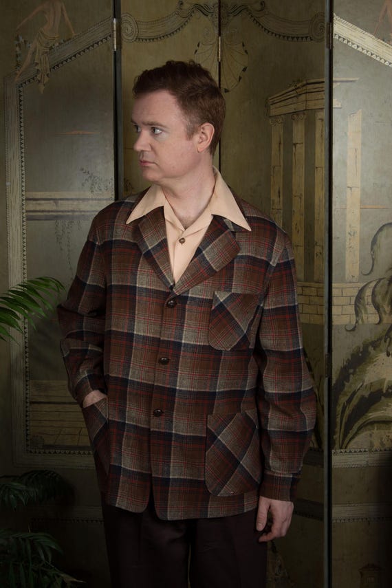 Vintage 1960s Classic Pendleton Wool Plaid 49er or Chore Coat with Patch Pockets and Leather Buttons in Autumnal Shadow Plaid Size Large