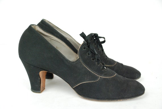 Vintage 1930s Shoes -Early 30s Black Canvas Oxford