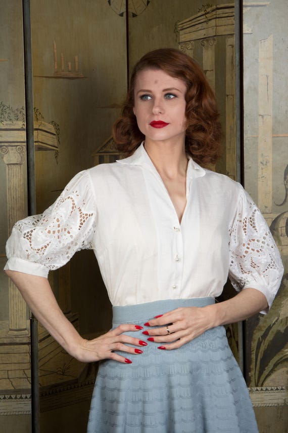 Vintage 1950s Blouse White Cotton Blouse with Eyelet Lace Puffed Sleeves