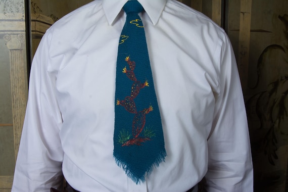 Vintage 1940s or early 1950s Woven Wool Handpainted Tie in Deep Turquoise Blue with Prickly Pear