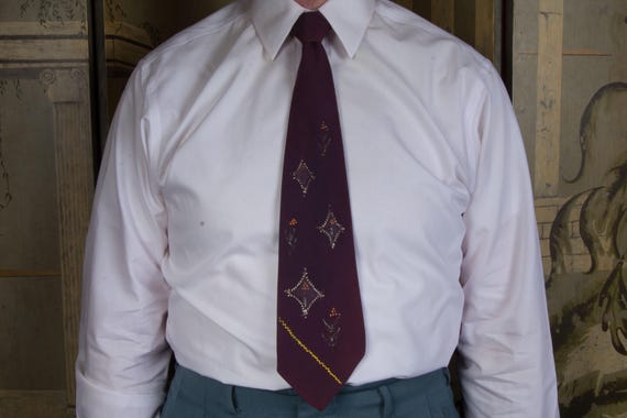 Vintage Late 1940s Hand Painted Necktie Tie in Purple Ombré with Painted Diamonds