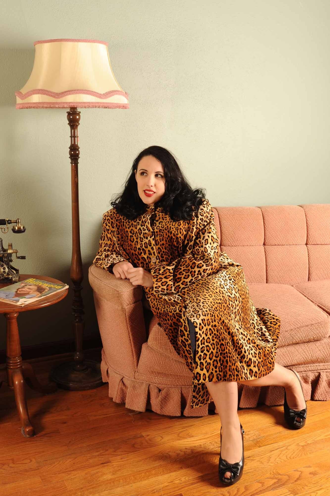 Sale Fierce Faux... A Super Fab Vintage 1980S Velvet Leopard Print Coat By Marvin Richards in Size Xl Xxl