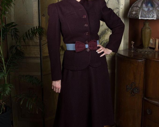 1930s Suit - Fabulous Vintage Late 30s Suit in Plum Purple Boucle with Peaked Sleeves - Autumn Lookbook 2026