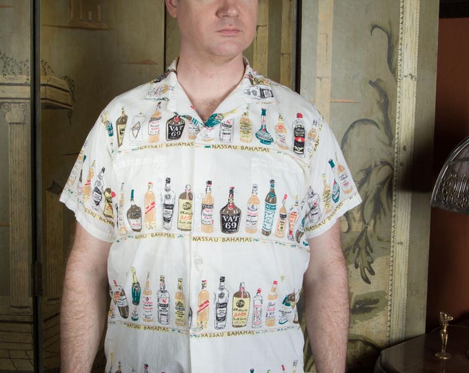 Vintage 1950s Novelty Print Cotton Loop Collar Shirt with Liquor Bottle Theme from Nassau Bahamas Moygashel Cotton