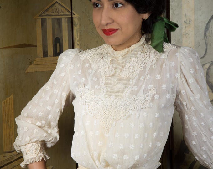 Antique Edwardian Blouse - 1900s Shirt Bodice of Silk Net Lace on Silk Lining with Guipure Applique Lace