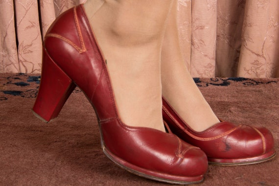TAG SALE 1940s Shoes - Size 6.5 -  Ideal Vintage … - image 1