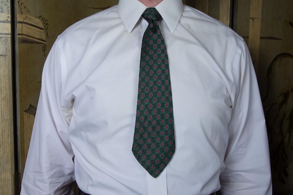 Vintage 1930s Shimmering Brocade Tie in Green with Raspberry Diamonds