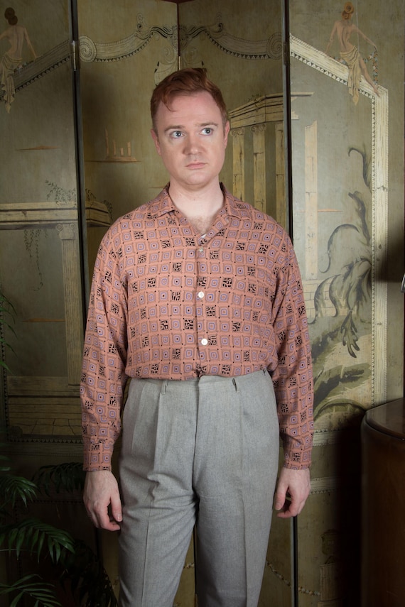 Vintage 1950s MYLAN Soft Rayon Loop Collar Sportswear Shirt in Tan with MCM Print of Blue and Black with Long Sleeves Size Medium 15 15 1/2