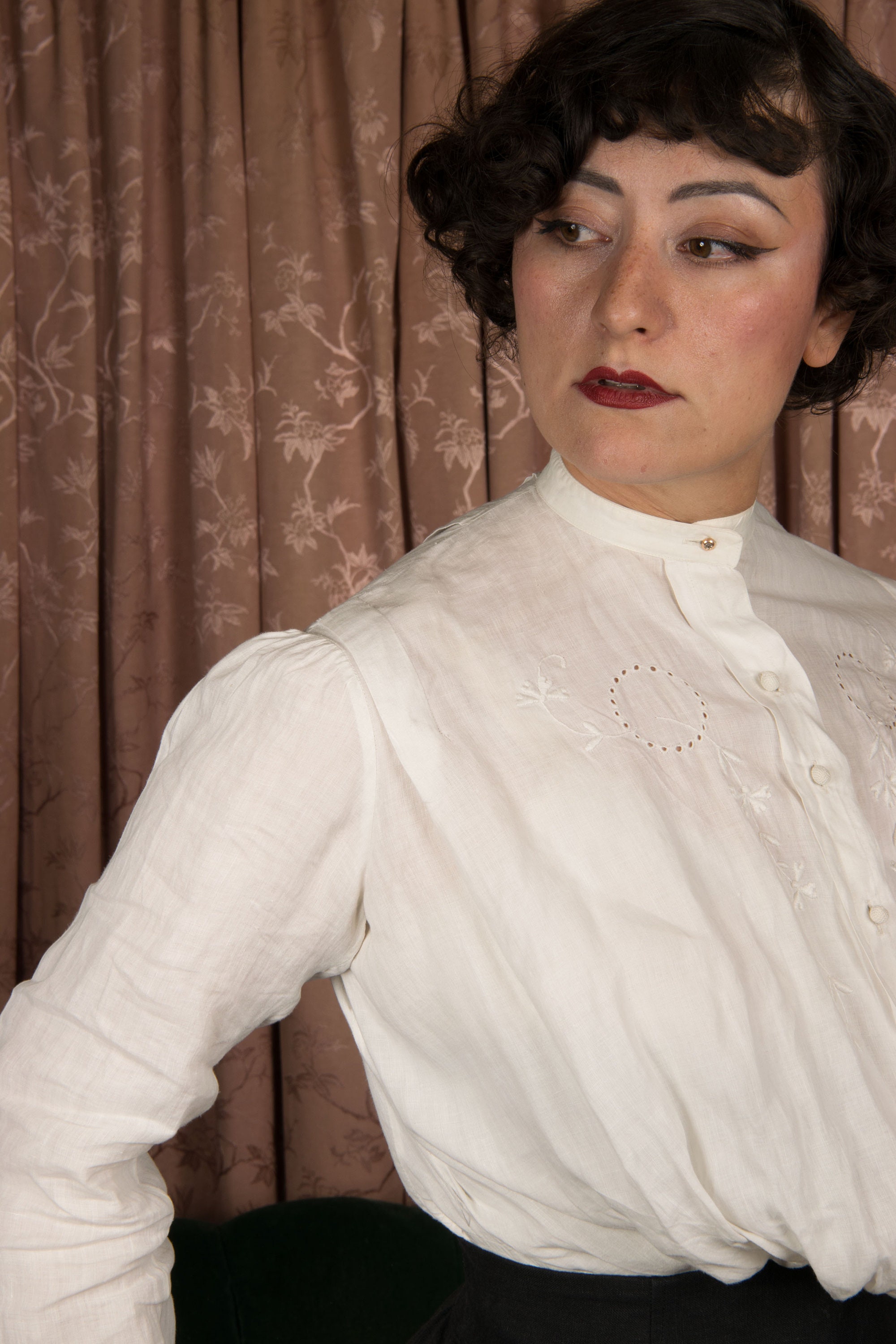 Victorian Blouse - Authentic Antique C. 1890s Linen Blouse