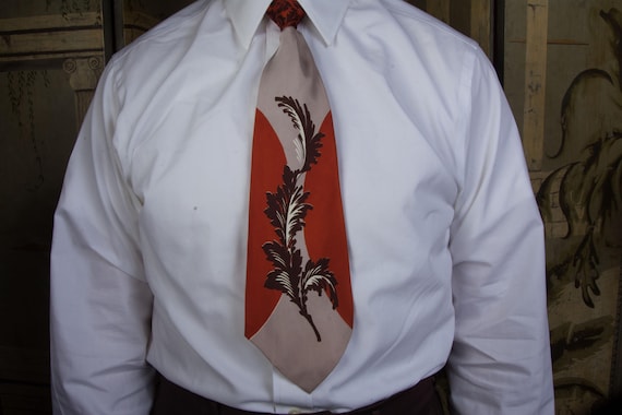 Vintage 1940s Necktie in Orange and Warm Taupe Grey with Brown Leaves by Wembley