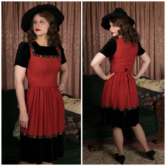 Vintage 1930s Dress - Heathered Grey and Red Woven Wool Late 30s Day Dress with Red Buttons and Wide Belt - and Pockets!