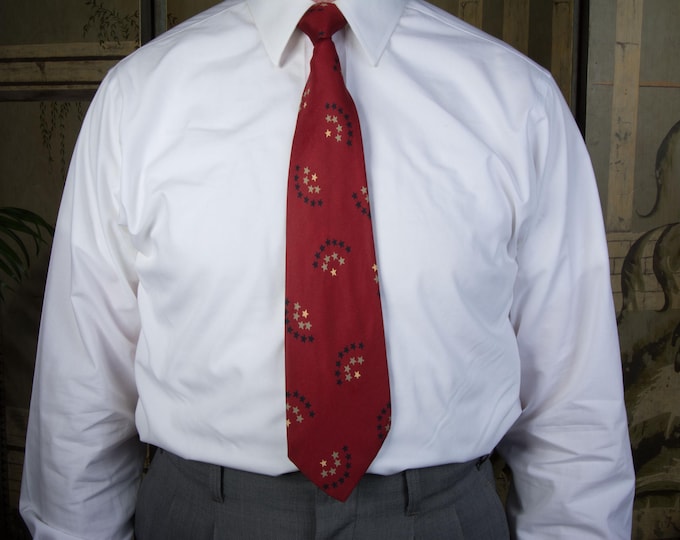 Vintage 1950s Star Spangled Silk Necktie in Deep Red with Ivory, Grey and Black Stars