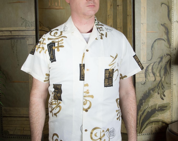 1960s ALFRED SHAHEEN Vintage Aloha Shirt From the 60s Hong Kong Series in Black and Gold on Crisp White Size Medium