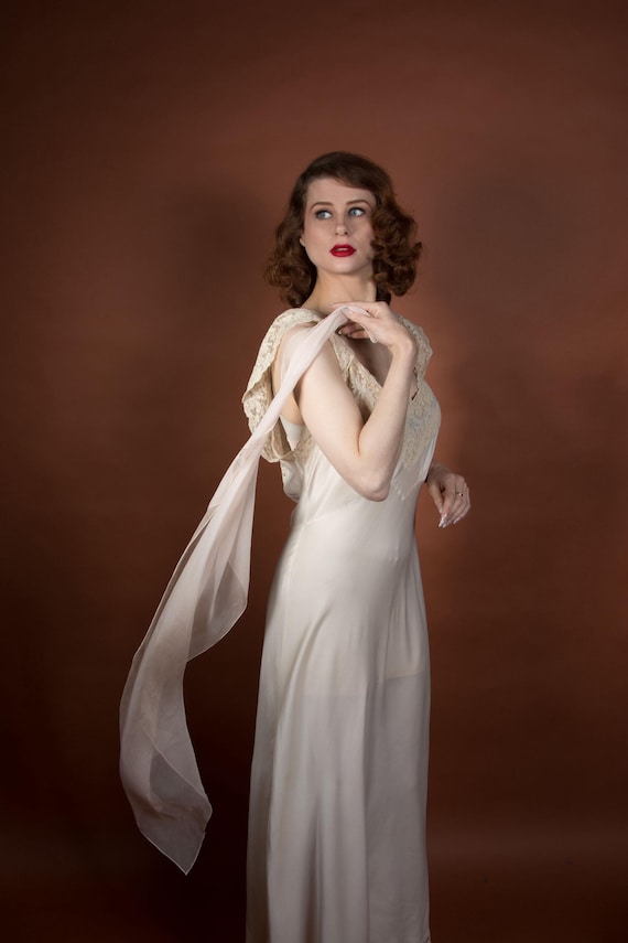 1920s Scarf - Sheer Pink Silk Chiffon Oblong Scarf with Rolled Edge