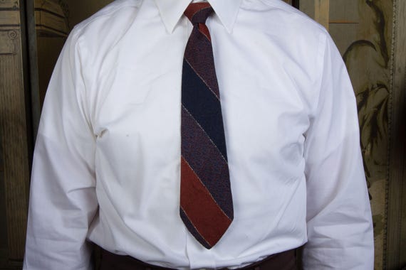 Vintage 1930s Texturally Lush Striped Tie in Navy Blue and Rust with White Glengarry Homespun McCurrach