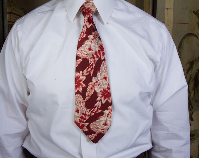 Vintage 1930s 1940s Lustrous Shiny Southwestern Themed Tie in Burgundy, Red, White and Grey with Wagon Wheels and Yucca Plants