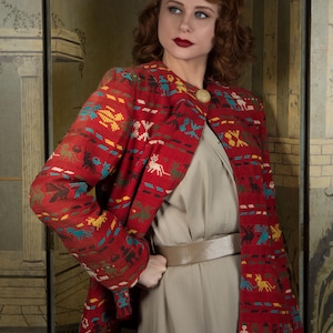 1940s Jacket - Bold Vintage 40s Woven Heavy Cotton Jacket with Colorful Figural Motifs and Strong Padded Shoulders