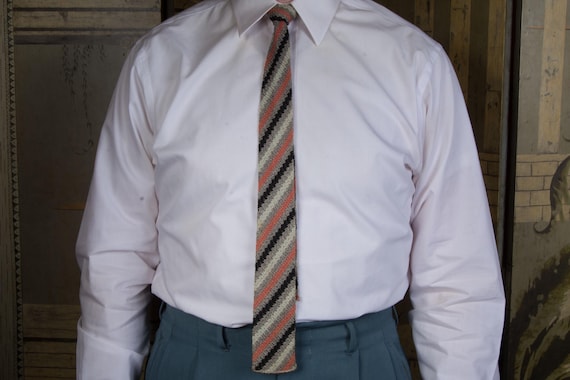 Vintage 1950s Lustrous Machine Knit Square Bottom Tie in Coral, White, Silver and Black Stripes