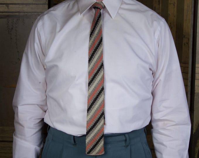 Vintage 1950s Lustrous Machine Knit Square Bottom Tie in Coral, White, Silver and Black Stripes