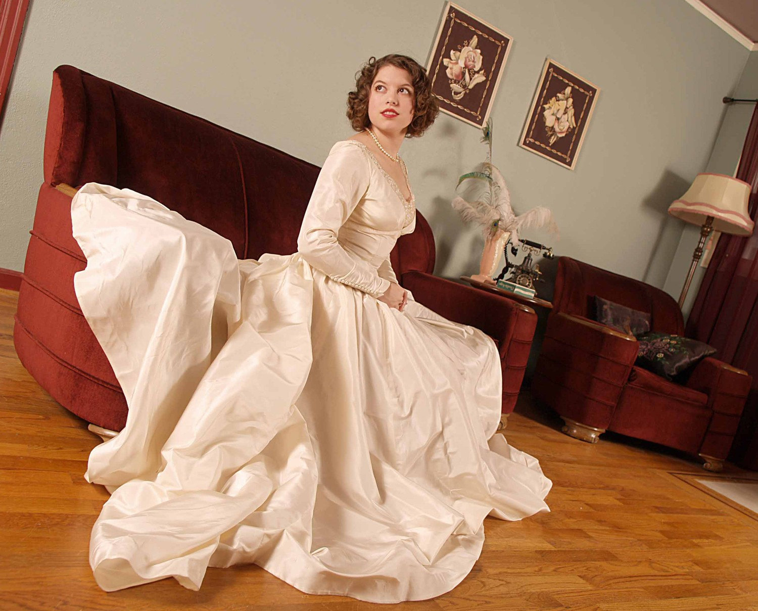 Black Friday Sale - Vintage 1950S Legendary Grace Stunning Priscilla Of Boston Glowing Ivory Wedding Gown