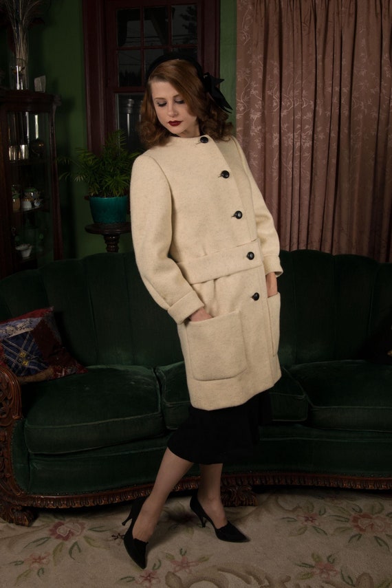 1960s Dress - Chic Normal NORELL Ivory Wool Knit Straight Cut Mod Era Coat with Silk Lining