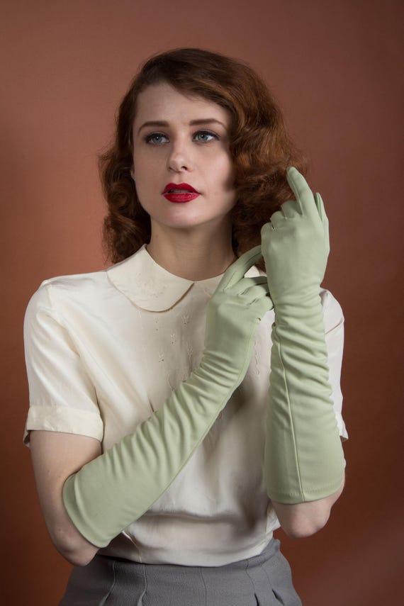 1950s Gloves - Size 6 1/2 - Elegant Matcha Green Vintage 50s Crescendoe Nylon Gloves