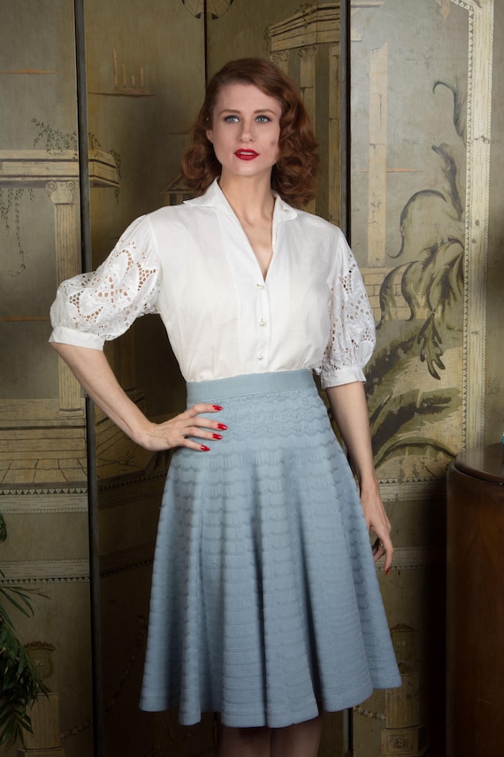 1950s Vintage Wool Hairpin Full Skirt in Soft Cool Blue