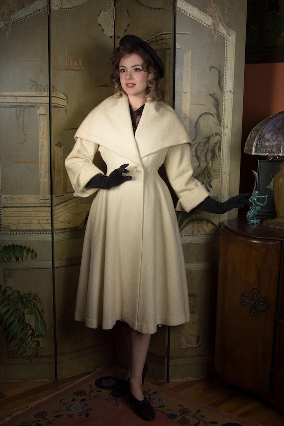 1950s Coat - RARE Lilli Ann Cream Wool Boucle 50s Fit and Flare Coat with Huge Collar
