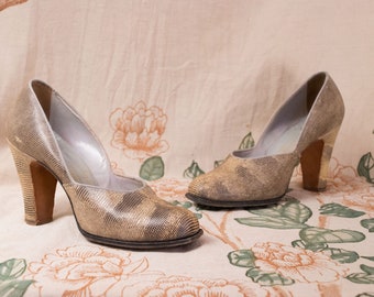 TAG SALE 1930s Shoes - Size 5 1/2 - Chic Vintage Iguana Skin Late 30s Babydoll Pumps by Tweedies