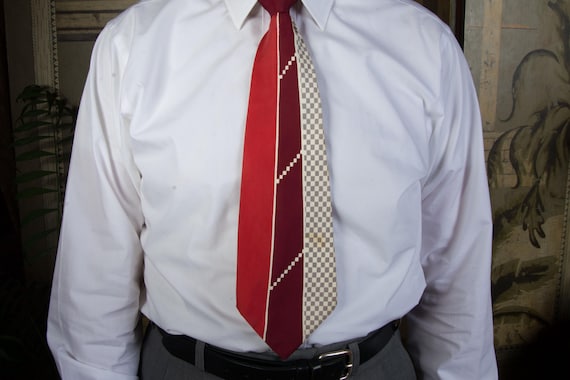Vintage 1940s Necktie in Tomato Red, Burgundy Grey and White with Unique Stripe and Check Print 4.5"