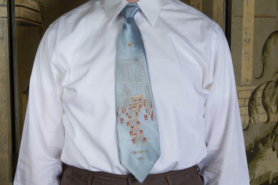 Vintage 1950s 1953 Queen Elizabeth Coronation Commemorative Necktie with Screen Print in Pale Blue