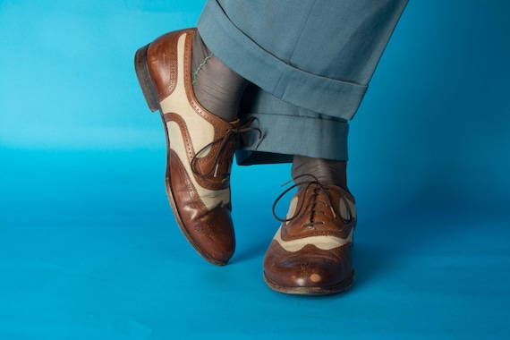 1980s Vintage Shoes Size 9 1/2 D - Cole Haan Green Label Linen and Leather Two Tone Spectator Brogued Wingtips Shoes Made in Italy