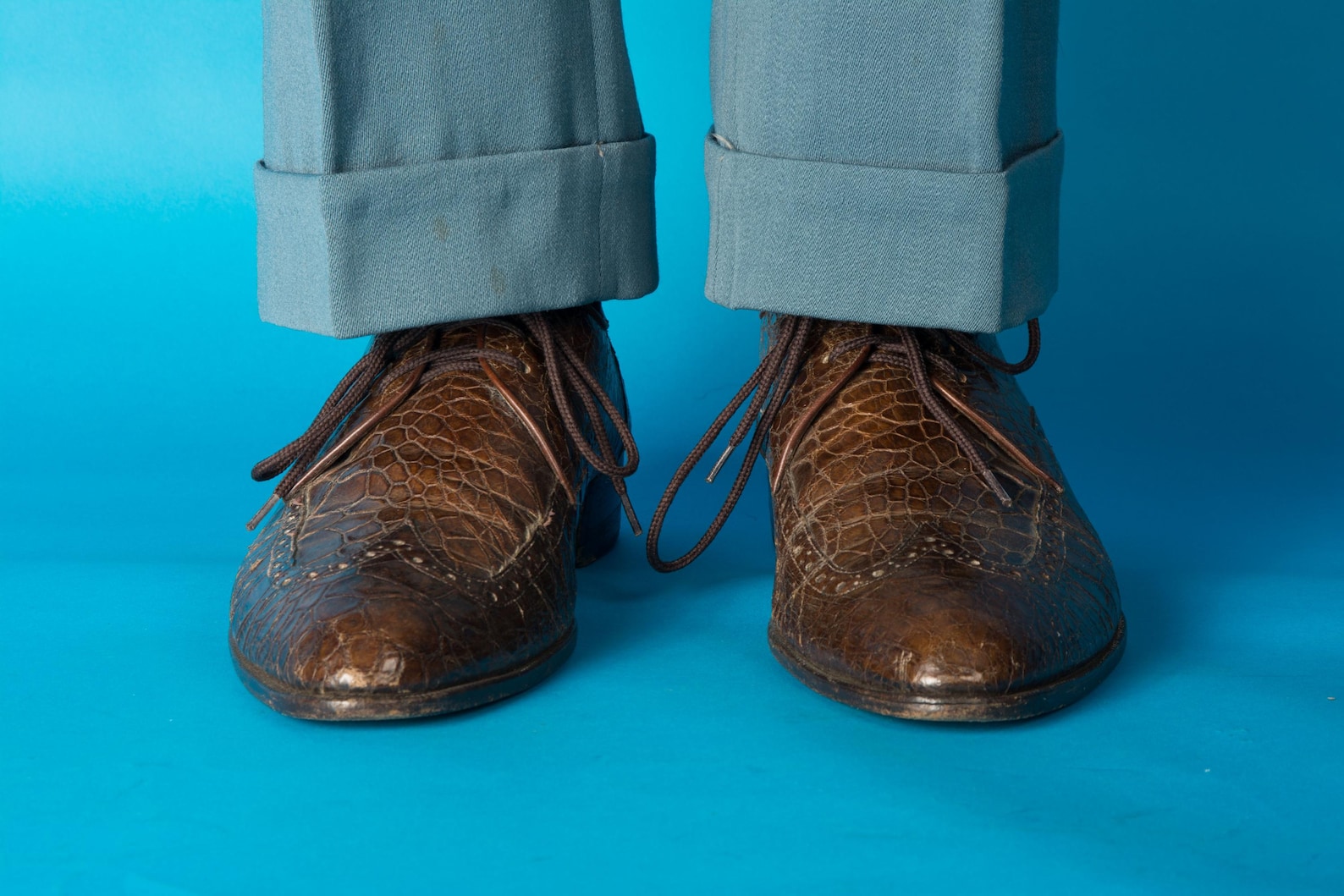 Wingtip Shoe Pattern 1970s Vintage Shoes Size 9 1/2 D - Volare Pressed Leather Alligator ...