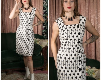 1960s Dress - Vintage 60s Sleeveless Black and White Geometric Op Art Day Dress in Sturdy Cotton Pique