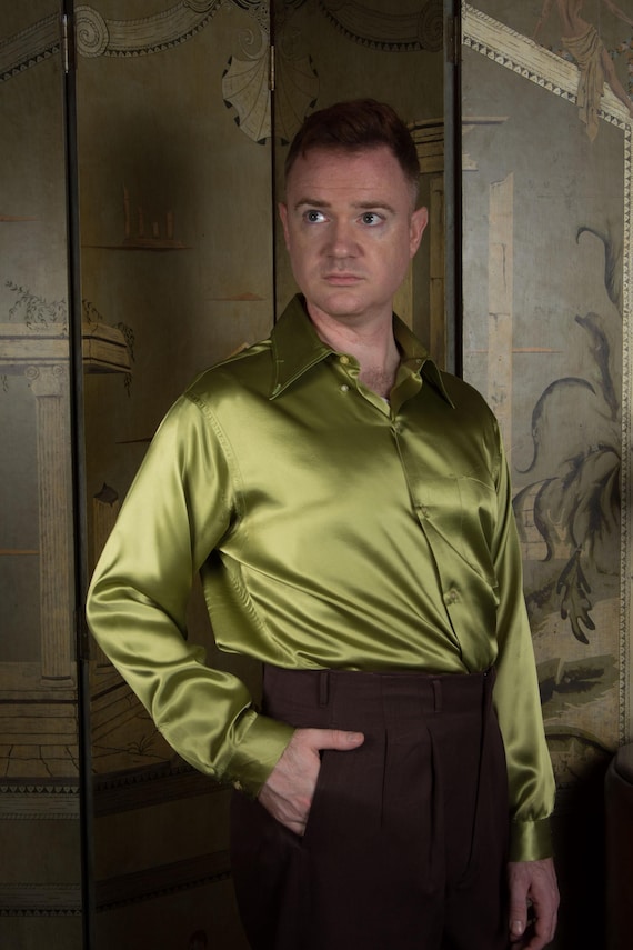 Vintage 1960s Van Cort Satin Button Up Dress Shirt with Wide Oxford Collar in Apple Green