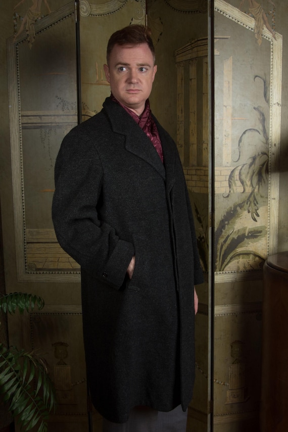 1950s Classic Men's Overcoat in Heathered Black with Hidden Buttons