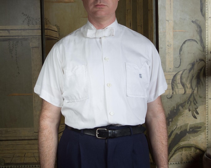 Vintage 1950s Short Sleeve Cotton Resort Shirt with Attached Bow Tie