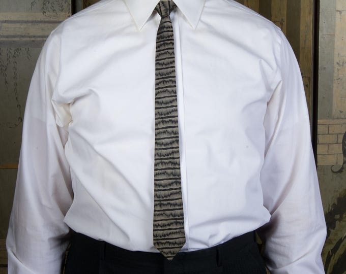 Vintage 1960s Smart Mod Tie in Black and Ivory with Cardiogram Style Brocade