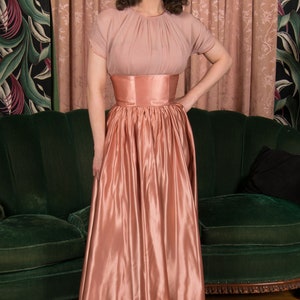 1940s Dress Set Exceptional Two Piece Chiffon and Satin Evening Ensemble High Waist Skirt & Draped Blouse in Mauve Pink image 2