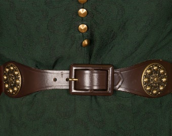 TAG SALE 1950s Belt - Bold Vintage 50s GARAY Brown Leather Scallop Belt with Brass Medallions