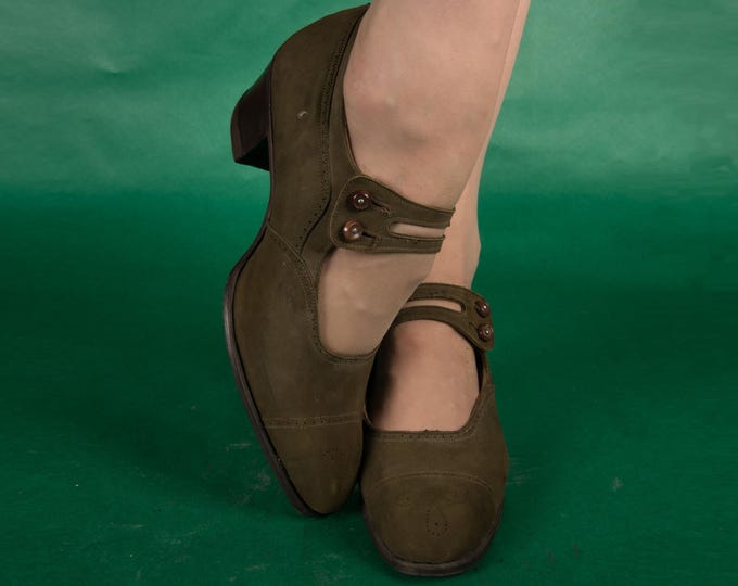 1920s Shoes -  Size 5.5 6 - Fantastic Deadstock Vintage 20s Suede Mary Jane Two Tone in Army Green with Broguing