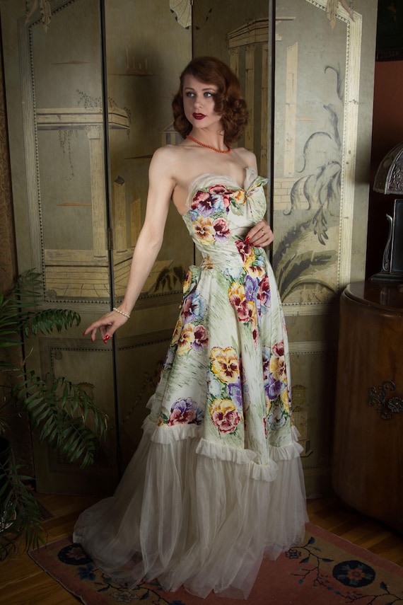 1940s Gown - Phenomenal Vintage 40s Macro Floral Printed Party Dress with Giant Pansy Motif and Petal Bust