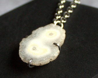 Druzy-ketting witte zonnekwarts: sterlingzilveren boho-hanger