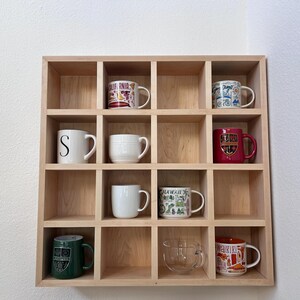 Wall mounted mug display