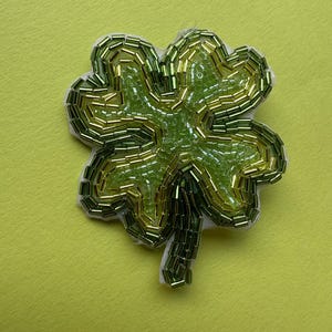 Handmade beaded four leaf clover shamrock appliqué decorative patch/brooch