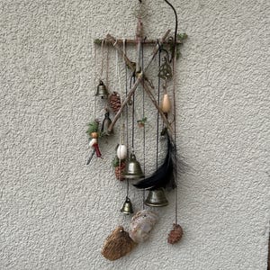 Traditionelle handgefertigte  Hexenglocke für Hexen Haus.  Entdecke die Magie und den Schutz des bewussten Moments  - Magisches Geschenk