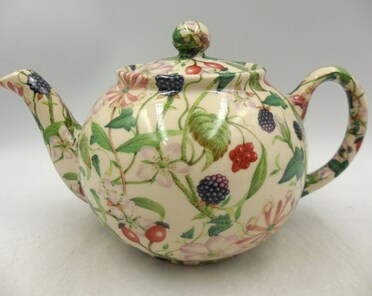 2 Cup Teapot in Red Poppy Design by Heron Cross Pottery. - Etsy