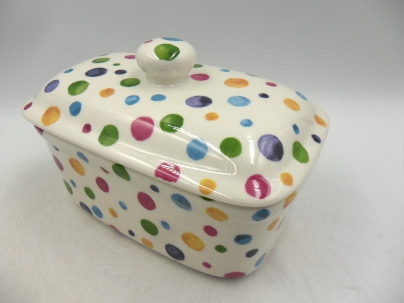 Butterdish in Handpainted Polka Spots design by Heron Cross Pottery. Bild 11
